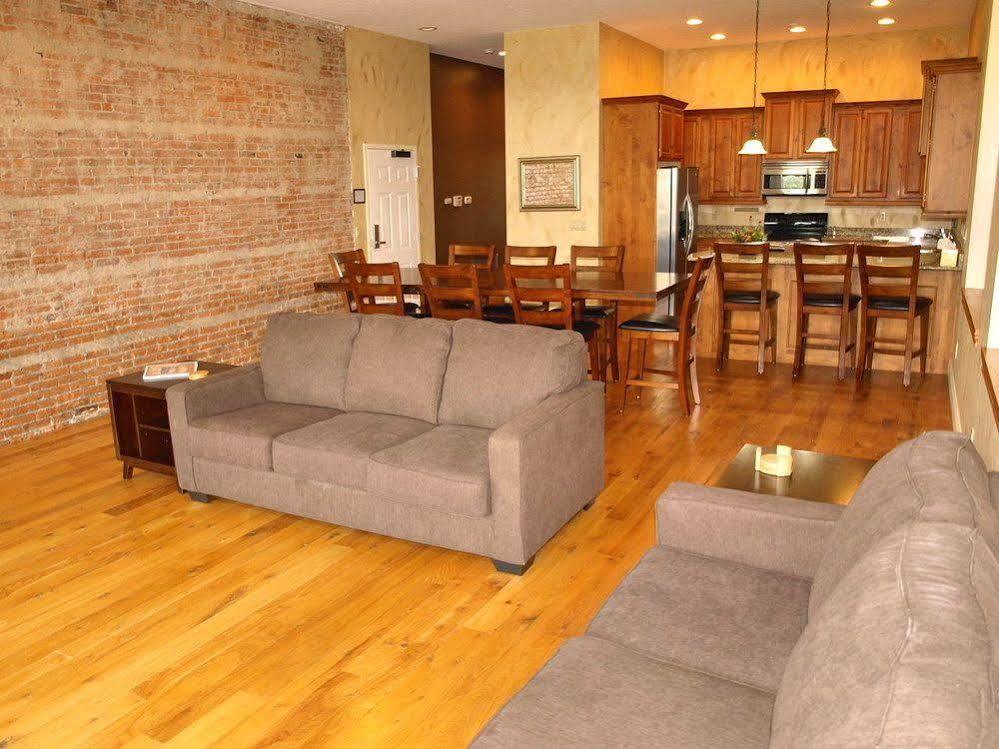 Cornerstone Inn Washington ภายนอก รูปภาพ